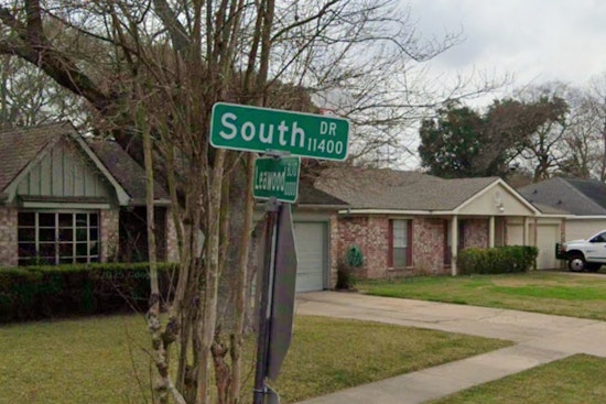 Houston Police Investigate Late-Night Shooting Death of 27-Year-Old Man on South Drive