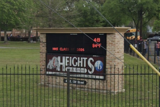 Houston's Heights High School Faces AC Failure as Temperatures Rise, HISD Works to Cool Classrooms
