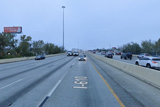 Improvised Towing on Houston's North Loop Leads to Arrest of Driver on Unrelated Warrant