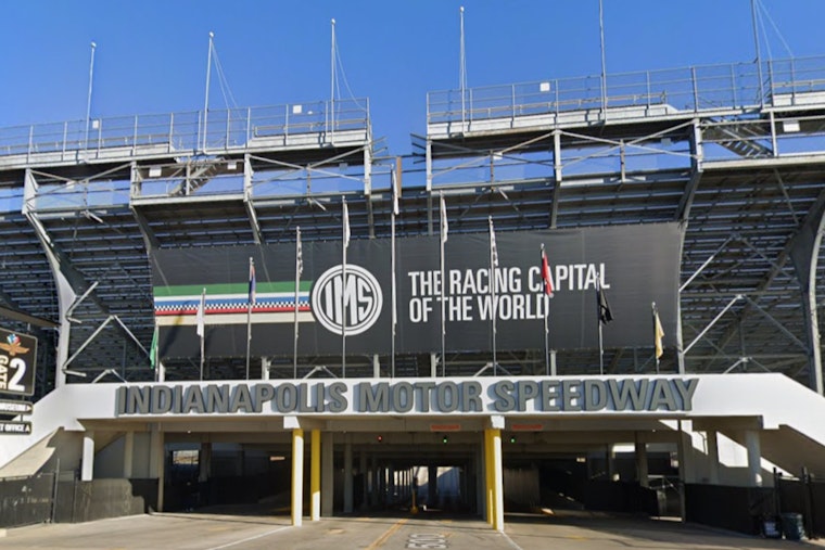 Indianapolis 500 Speeds to a Sellout with Record Crowd of 350,000 Fans Anticipated