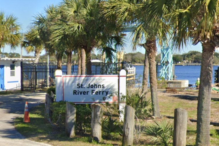 Jacksonville's St. Johns River Ferry Service Suspended After Collision with Boarding Ramp