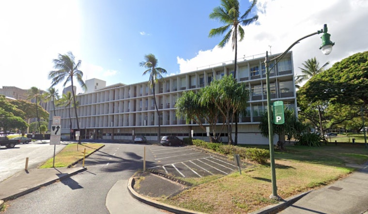 Kailua-Kona's Jade Palace Two Shut Down by Health Authorities Amid Cockroach Infestation and Multiple Violations