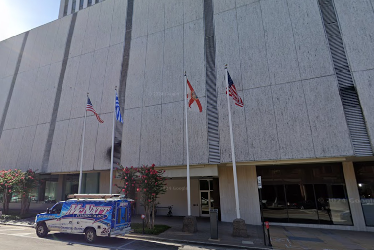 Kissimmee Real Estate Broker Sentenced to 33 Months for Bank Fraud