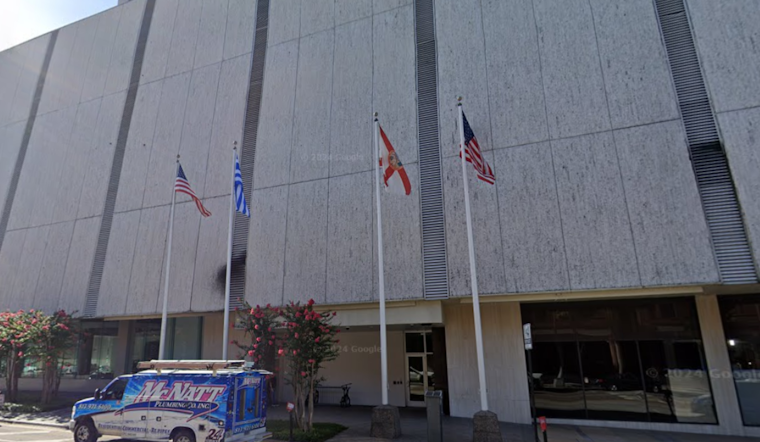 Kissimmee Real Estate Broker Sentenced to 33 Months for Bank Fraud