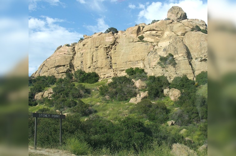 LAFD Successfully Rescues Two Stranded Hikers at Stoney Point Park in Chatsworth