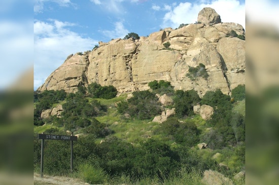 LAFD Successfully Rescues Two Stranded Hikers at Stoney Point Park in Chatsworth