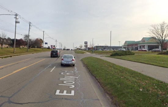 Lansing Police Investigate Intentional Hit-and-Run on E. Jolly Road, Victim Known to Suspect