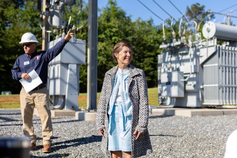Lieutenant Governor Rachel Hunt Tours Electrical Lineworker Institute at Caldwell Community College in North Carolina