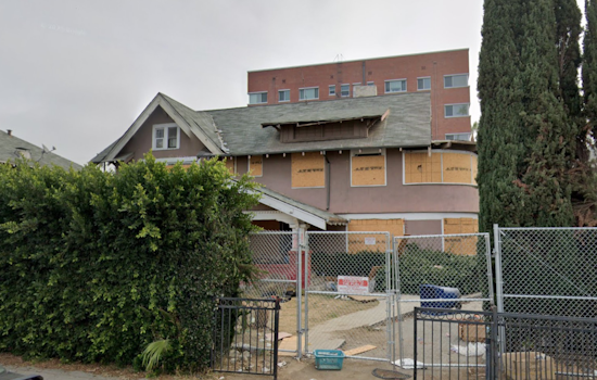 Los Angeles Firefighters Tame Fierce Hollywood House Fire, No Injuries Reported