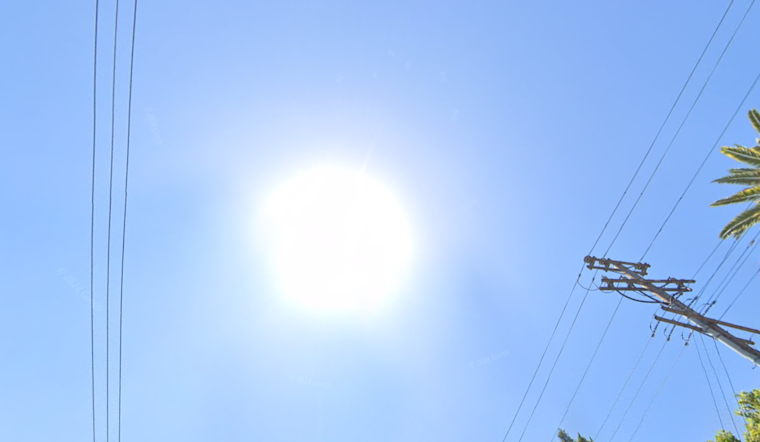 Los Angeles to Enjoy Sunny Week with Brief Chance of Showers Over the Weekend