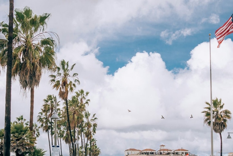 Los Angeles to See Cloudy Start and Chance of Showers in Early May