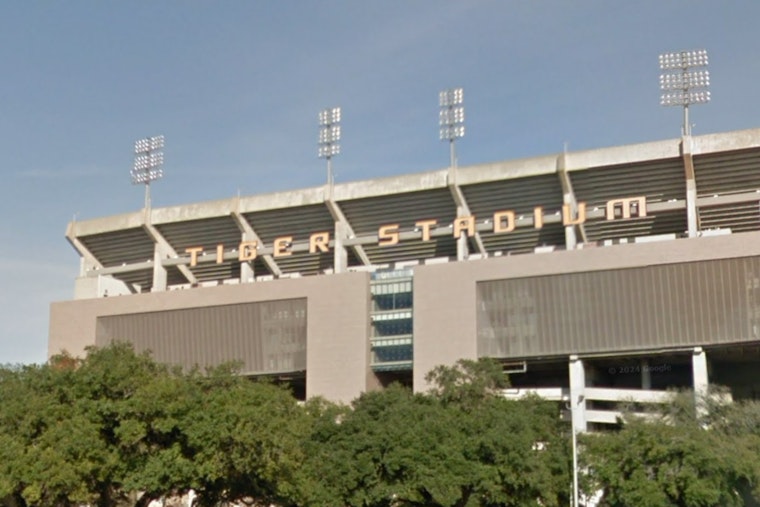 LSU Tigers Leap to No. 1 in Baseball Rankings After Triumph Over Arkansas