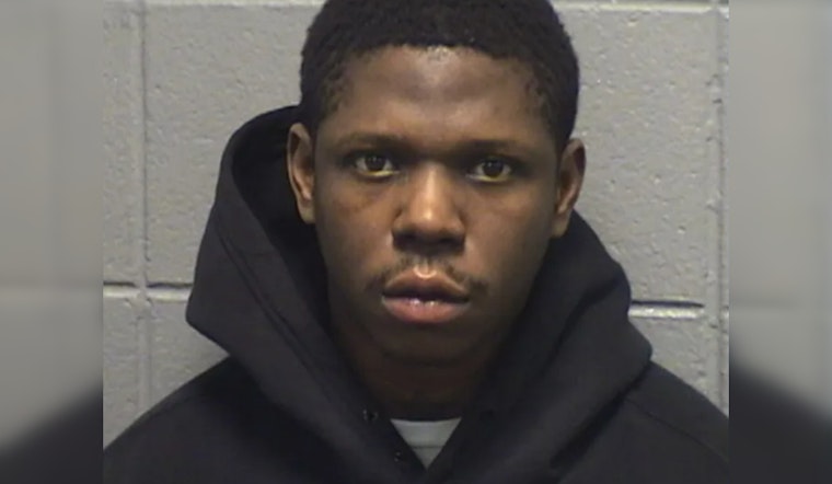 Manhunt Underway for Suspect Richard Donta J. Cotton After Fleeing Cook County Courthouse in Chicago