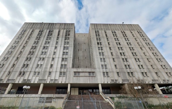 Manhunt Underway in New Orleans After 10 Inmates Escape From Orleans Parish Jail One Recaptured Residents Urged to Stay Vigilant