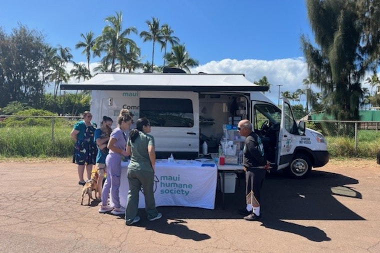 Maui Police Department's MMEU Provides Vital Aid to Kihei's Houseless Community at Kalama Park