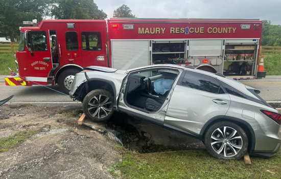 Maury County Firefighters Perform Rapid Rescue After Traffic Accident on Indian Camp Springs Rd.