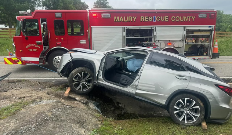 Maury County Firefighters Perform Rapid Rescue After Traffic Accident on Indian Camp Springs Rd.