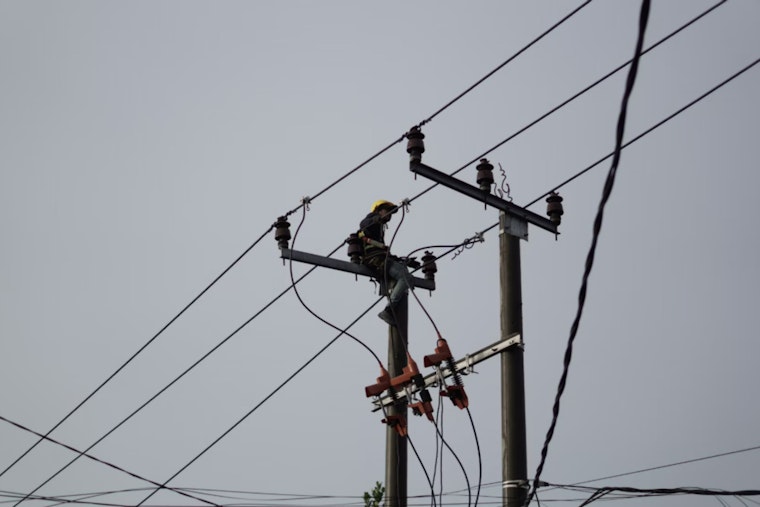Memphis and DeSoto County Face Cleanup Challenges After Severe Storms Leave Thousands Without Power