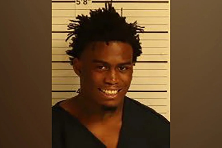 Memphis Shooting Spree Suspect Ezekiel Kelly's Trial Delayed Amid Defense's Request to Review Complex Evidence