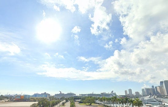 Miami Weekend Weather, Warm and Humid with Increased Shower Chances on Sunday