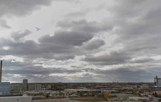 Milwaukee Braces for Breezy Weekend and Potential Thunderstorms, NWS Advises Caution