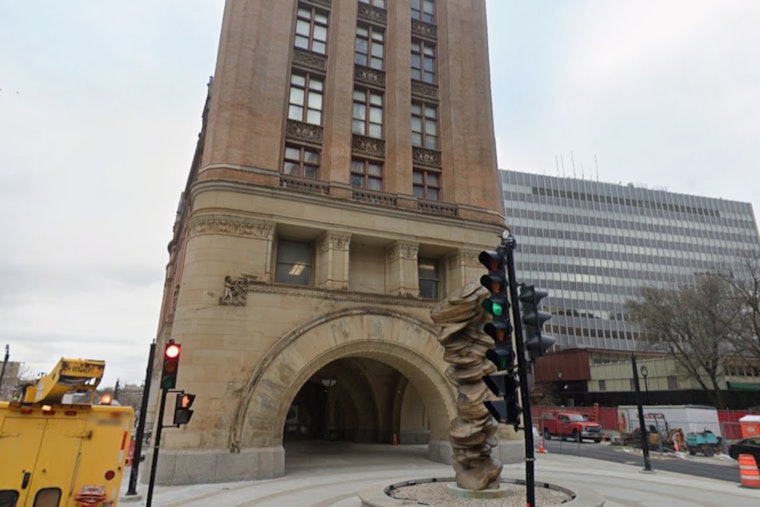 Milwaukee Committee to Review Building Codes for Sprinkler Systems at City Hall in Wake of Apartment Fire