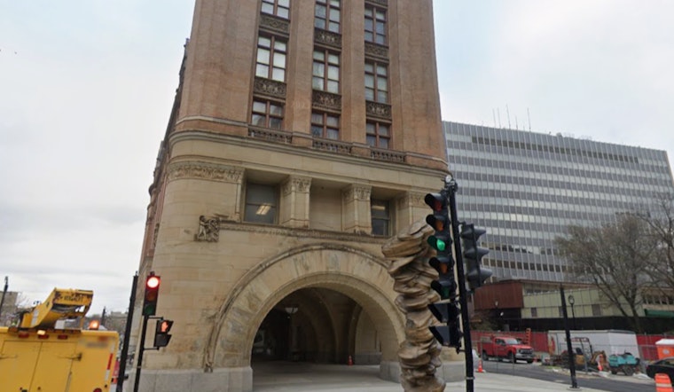 Milwaukee Committee to Review Building Codes for Sprinkler Systems at City Hall in Wake of Apartment Fire