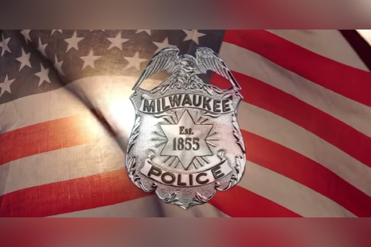 Milwaukee Police Department Pays Tribute to Fallen Soldiers on Memorial Day