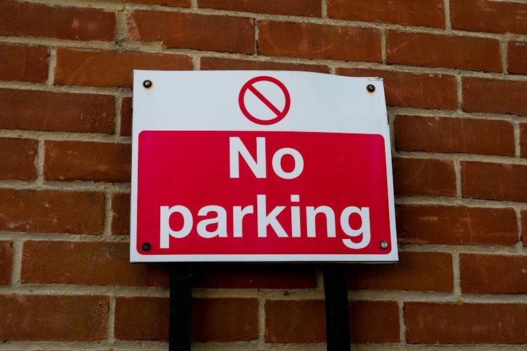 Minneapolis Park Board Extends No-Parking Hours Around Bde Maka Ska to Quell Nighttime Disturbances