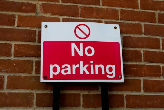 Minneapolis Park Board Extends No-Parking Hours Around Bde Maka Ska to Quell Nighttime Disturbances
