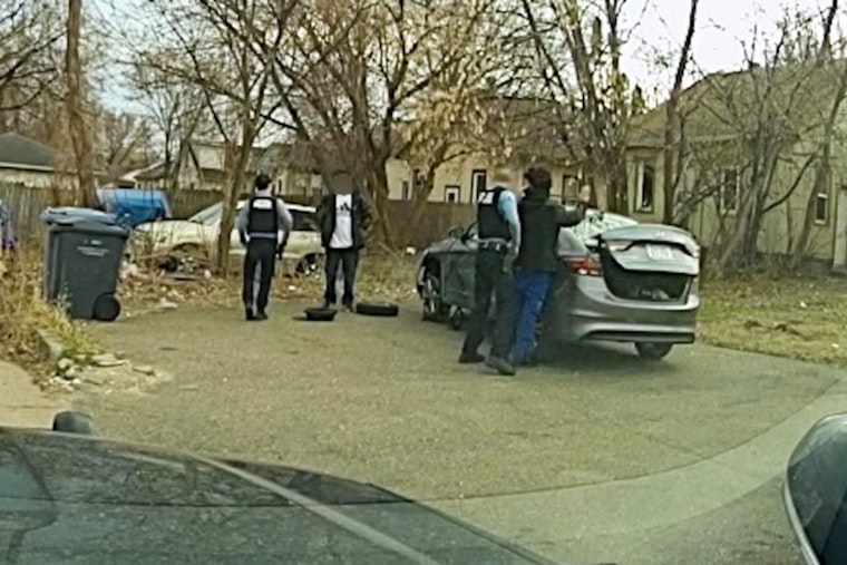 Minneapolis Police Arrest Suspects in Stolen Vehicle Pursuit, Assisted by Attentive Citizen