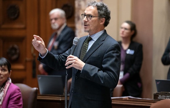 Minnesota Senate Passes Public Safety and Judiciary Bill Backed By Senator Ron Latz with Narrow Victory