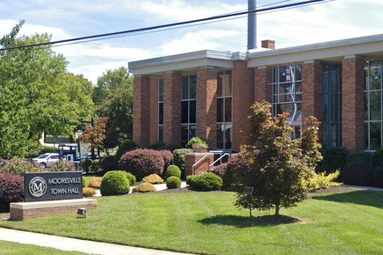 Mooresville Moves National Police Week Ceremony Indoors to Honor Fallen Officers