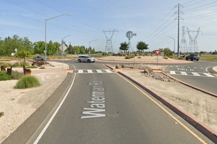 Motorcycle Tragedy in Elk Grove, Man, 42, Dies in Late-Night Accident on Waterman Road