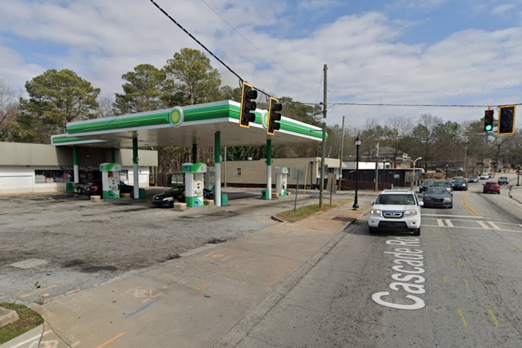 Multiple Victims Injured in Southwest Atlanta Shooting on Cascade Road, Investigation Underway
