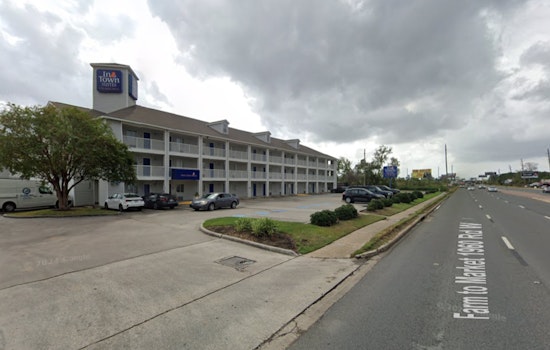 Murder-Suicide at Houston Hotel Under Investigation as HPD Seeks Leads in Mother-Son Deaths