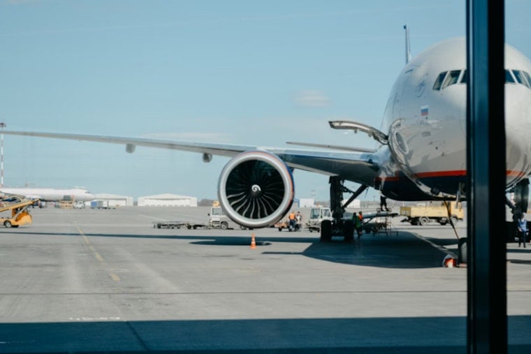 Nashville Airport Resumes Flights After Swift Resolution of Ground Stop Due to Disabled Aircraft on Runway