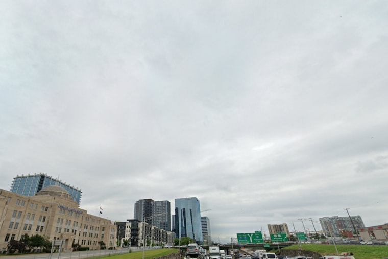 Nashville Braces for Cloudy Skies and Scattered Showers with Warmer Days Ahead