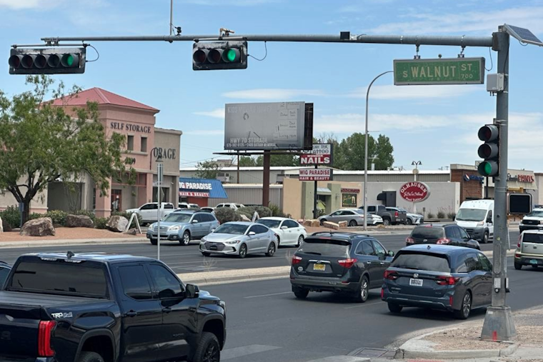 New AI-Driven Traffic Signal System Aims to Ease Congestion on Lohman Avenue in Afternoon Rush Hours