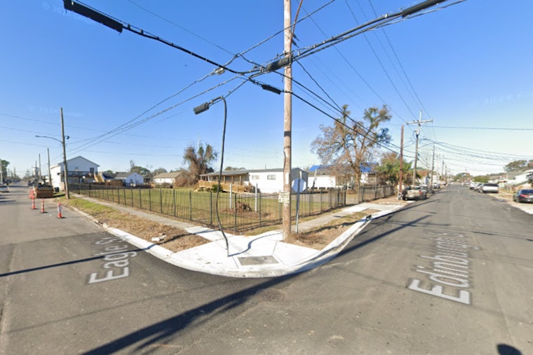 New Orleans Police Investigate Fatal Shooting in Hollygrove, Victim Found Shot in Vehicle