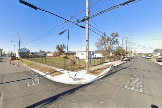 New Orleans Police Investigate Fatal Shooting in Hollygrove, Victim Found Shot in Vehicle