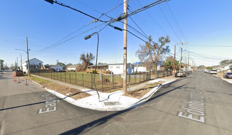 New Orleans Police Investigate Fatal Shooting in Hollygrove, Victim Found Shot in Vehicle