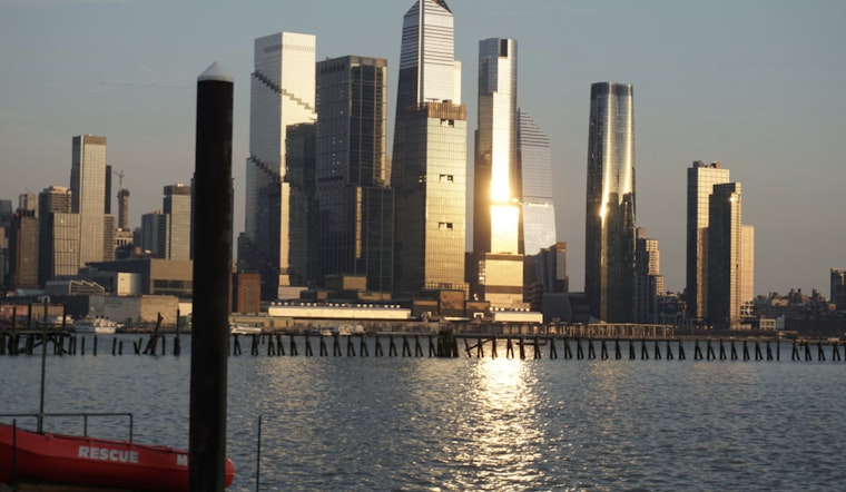 New York City Welcomes Sunny Memorial Day Across Boroughs with Mild Weekly Forecast Ahead