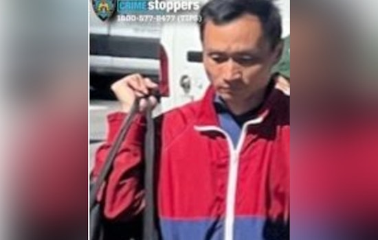 NYPD Seeks Public Help to Identify Suspect in Assault on Elderly Man in Manhattan