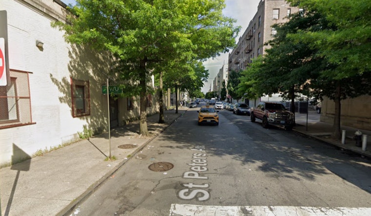Off-Duty NYPD Officer Assaulted and Robbed in Bronx as Suspects Are Sought in Growing Robbery Pattern