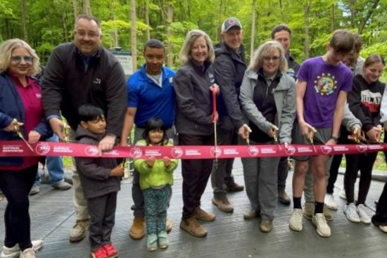 Ohio's Nelson-Kennedy Ledges State Park Debuts Thrilling Falls Edge Glass Walkway Over Sylvan Creek Gorge
