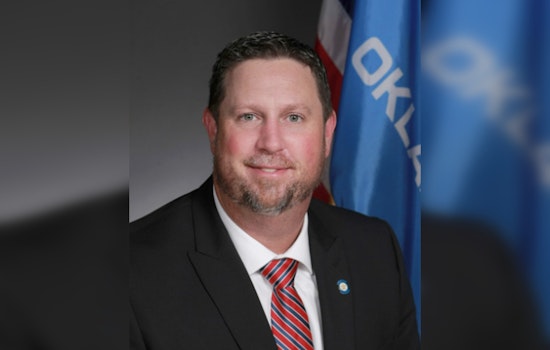 Oklahoma Bill Banning Sexually Explicit Performances in Child-Accessible Areas Awaits Governor's Decision