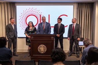 Oklahoma Governor and Latino Leaders Convene to Discuss Immigration Impact During Hispanic Cultural Day