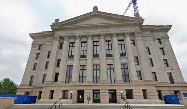 Oklahoma Legislature Approves Tax Overhaul, Governor Stitt to Decide on Income Tax Cuts