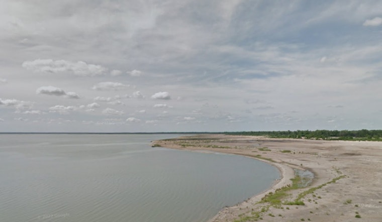 Oklahoma Teen Tragically Drowns at Sandy Cove Beach, Witnessed Attempting to Retrieve Ball